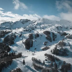 https://appartement-au-pied-des-pistes-de-ski-pyrnes-arige.midi-pyreneeshotels.com