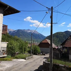 https://maison-beaumont.hotels-rhonealpes.com